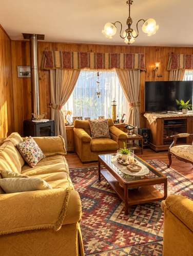 Vendo casa en Isla Teja excelente ubicación y conectividad