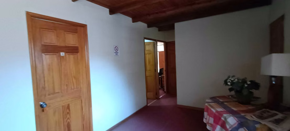 Amplia propiedad  de uso comercial  (100920)