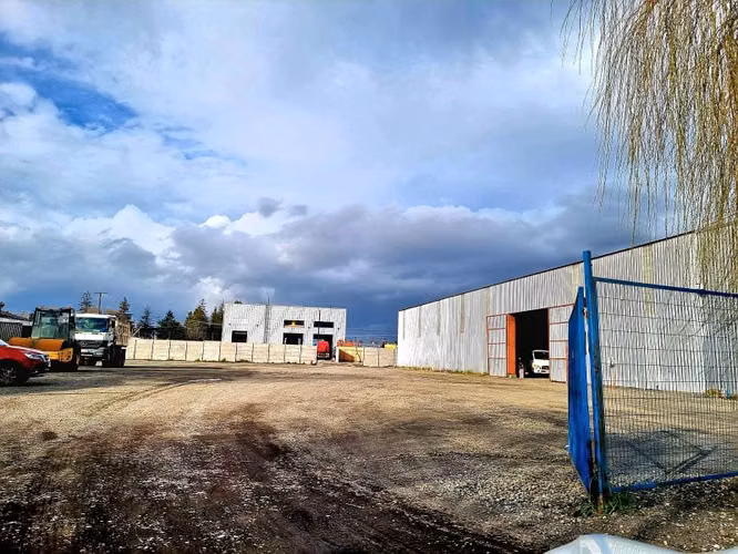 Arrienda bodega Avda. Industrias Los Ángeles.