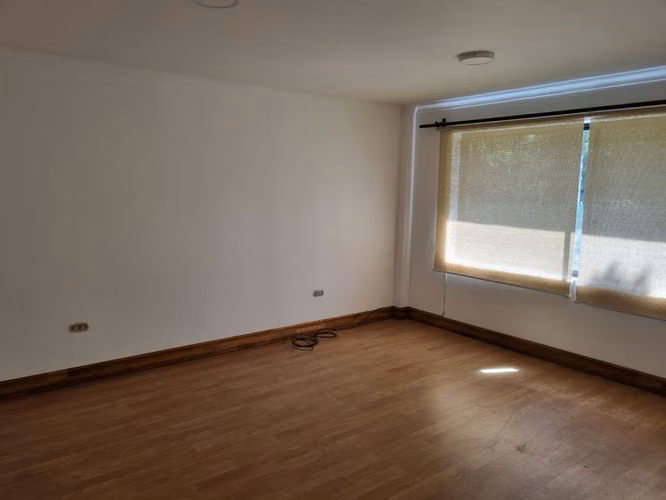 SE VENDE HERMOSA CASA
