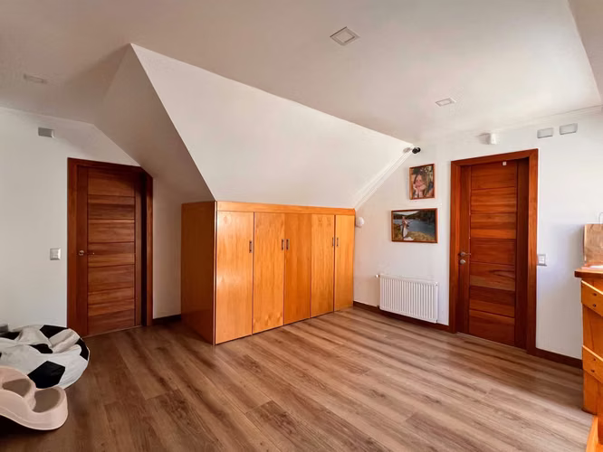 Hermosa casa en arriendo Pichiquillaipe  (101151)