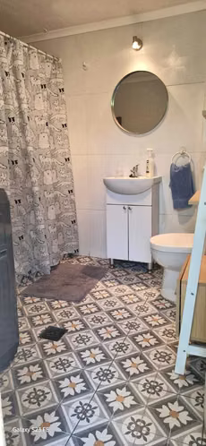 VENDE CASA HERMOSA EN LA REINA  (101438)