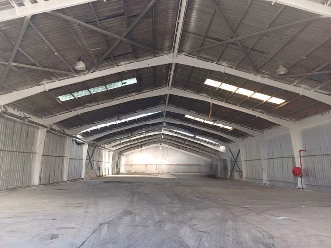 BODEGA INDUSTRIAL 1300 M2 (101447)