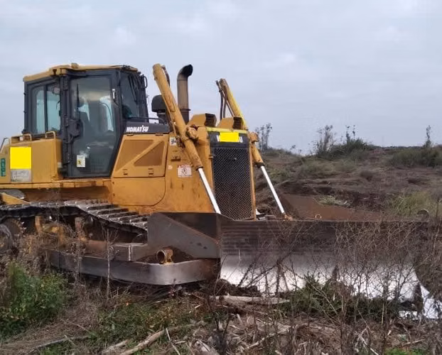 Bulldozer Komatsu D65 EX - 16 Año  Horas