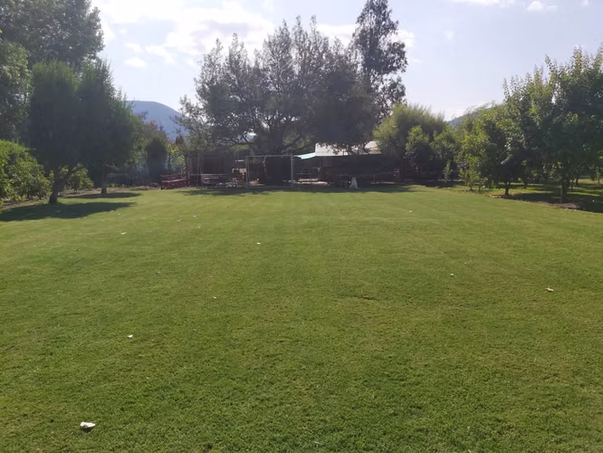 Parcela con Casa, quincho y piscina (100749)