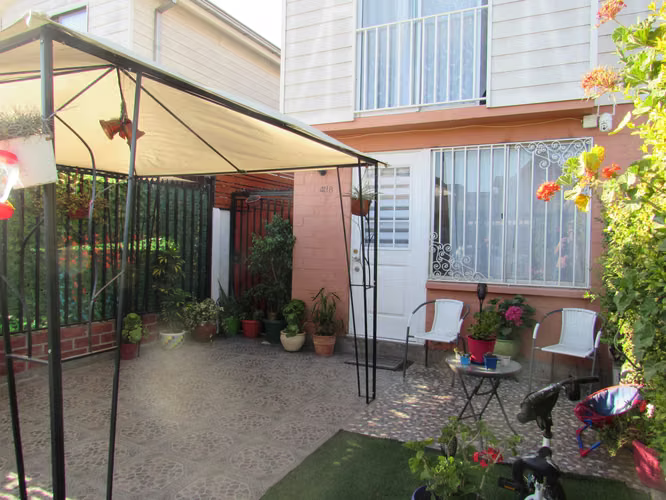 Boulevard Los Condores (18132)