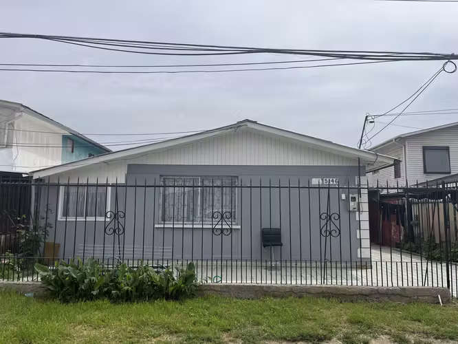 PIEZAS SOLO PARA MUJERES ESTUDIEN Y/O TRABAJEN $ 165.000.