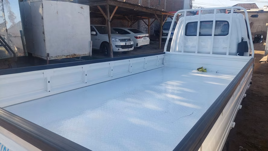 Carrocería Plana con Barandas 4.15 de largo NUEVA