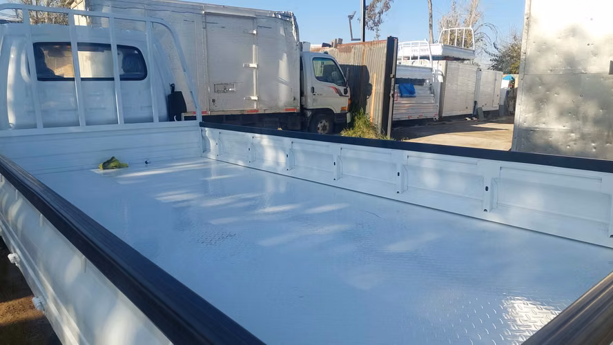 Carrocería Plana con Barandas 4.15 de largo NUEVA