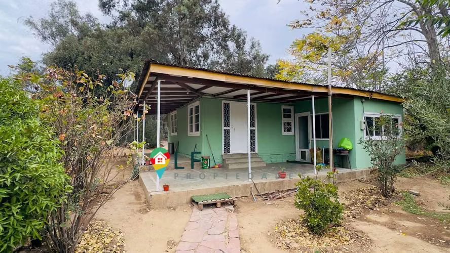 amplio terreno, centrico, 3 casas habilitadas (102179)