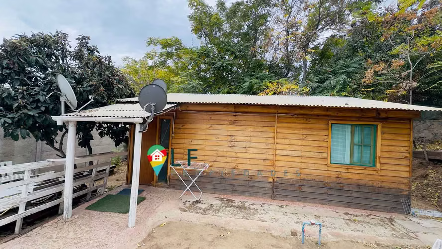 amplio terreno, centrico, 3 casas habilitadas (102179)