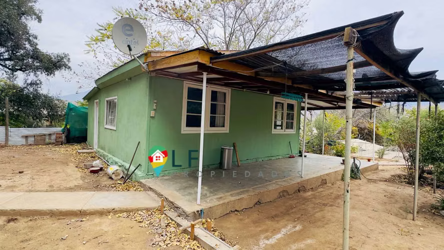 amplio terreno, centrico, 3 casas habilitadas (102179)