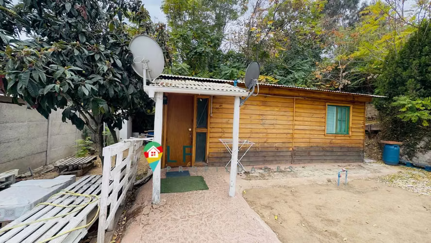amplio terreno, centrico, 3 casas habilitadas (102179)
