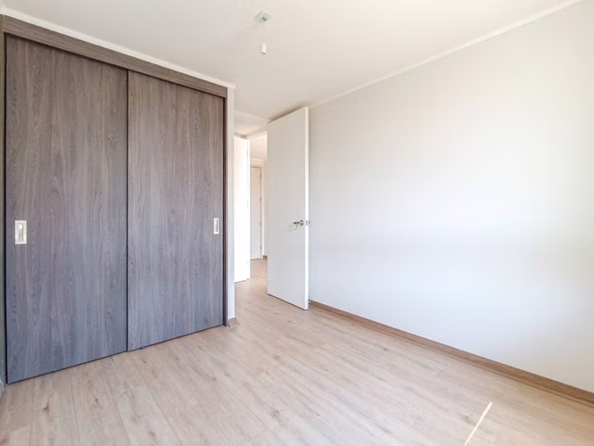 Av. La Florida 10695 (1 Est ) [2820-4]