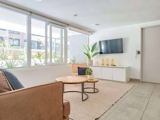 Av. La Florida 10695 (1 Est ) [2820-4]