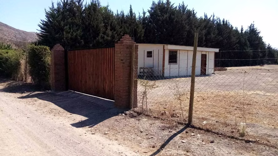 Se vende parcela condominio EL TRANQUE (102384)