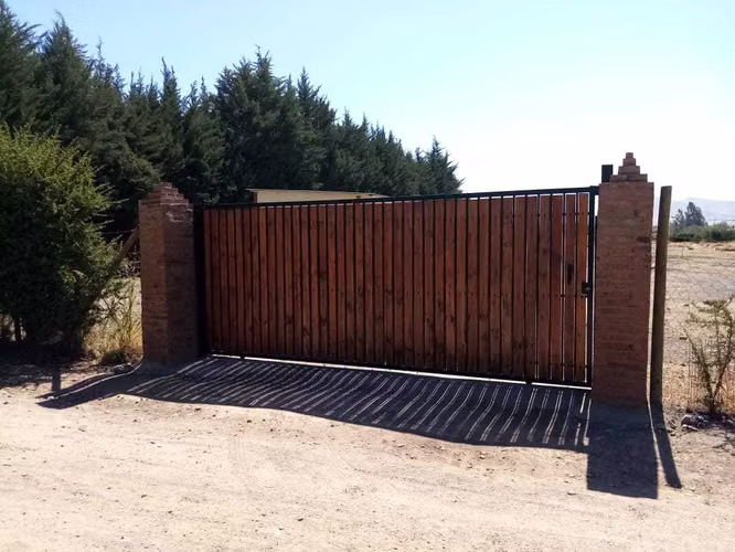 Se vende parcela condominio EL TRANQUE (102384)