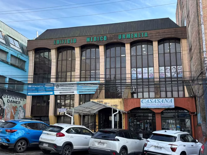 Venta de oficias en Edificio Médico (102439)