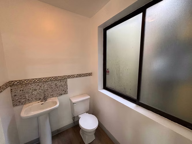 Venta de oficias en Edificio Médico (102439) - Imagen 10