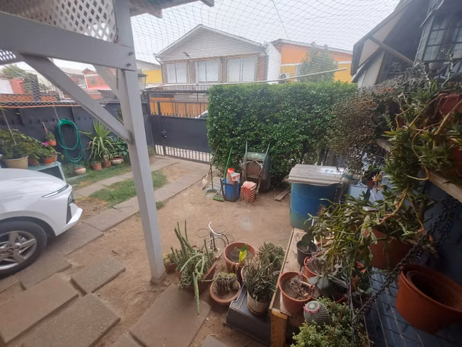 Se vende linda casa 2 pisos, 2 dormitorios, 1 baño,  de Puente Alto.
