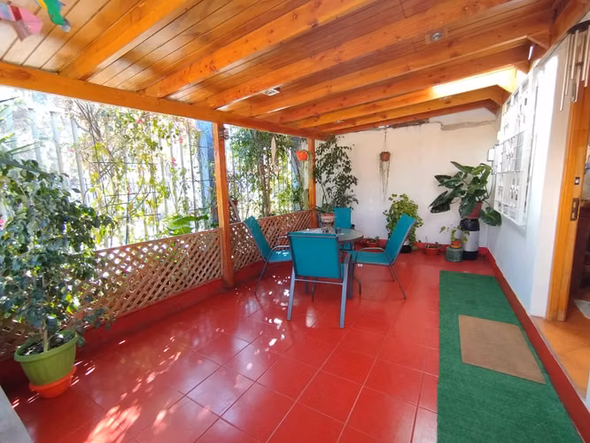 Se vende casa METRO SANTA JULIA (102909)