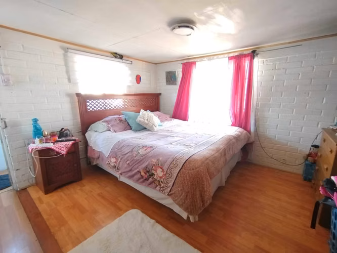 Se vende casa METRO SANTA JULIA (102909)