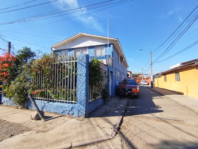 Se vende casa METRO SANTA JULIA (102909)
