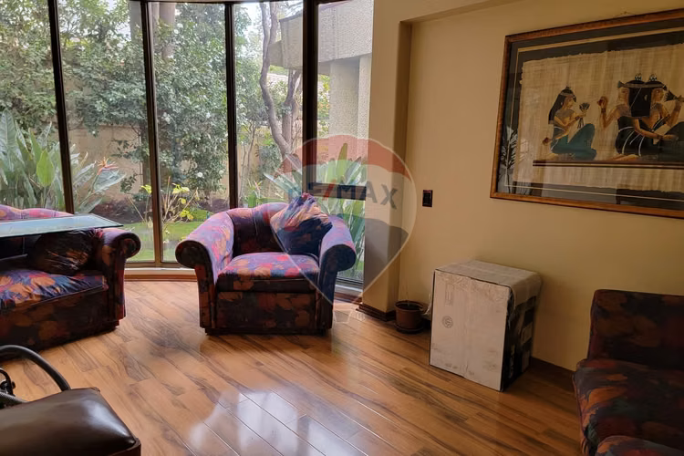Venta casa costado clinica con 5d y 6b