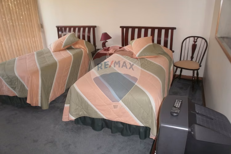 Venta casa costado clinica con 5d y 6b