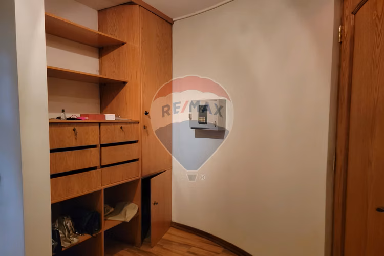 Venta casa costado clinica con 5d y 6b