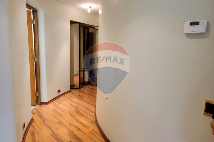 Venta casa costado clinica con 5d y 6b