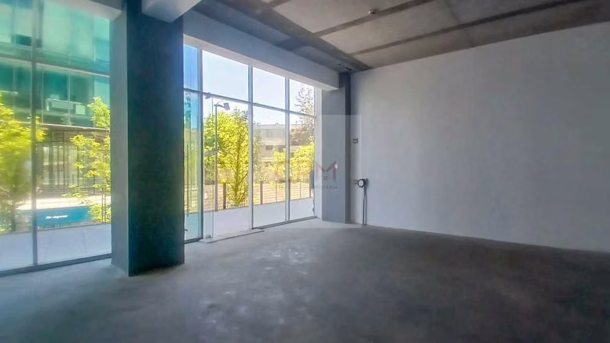 Arrienda moderno Local Comercial, Las Condes  (103143)