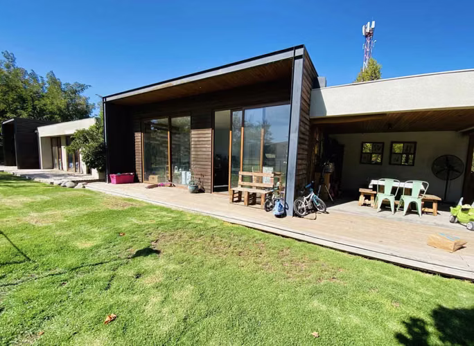 VENTA CASA PARCELA MODERNA CERCANA COLEGIOS TREWHELAS - PUCALAN - SAN NICOLAS DIACONO