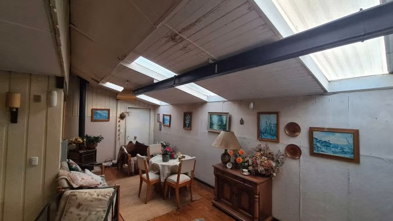 VENDO PROPIEDAD ANTIGUA EXCELENTE UBICACIÓN - Imagen 5