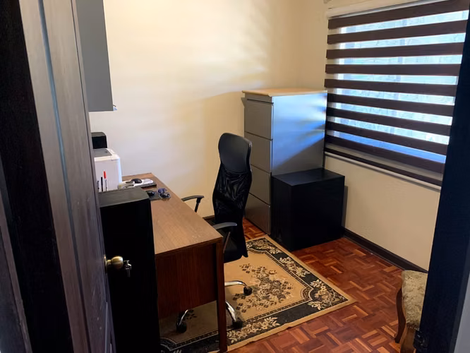 SE VENDE HERMOSA Y AMPLIA CASA EN PARCELA