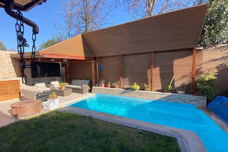 Estupenda casa remodelada (103573)