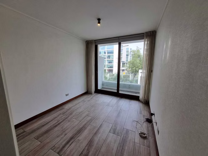 Impecable triplex con jardín y loft  (103707)