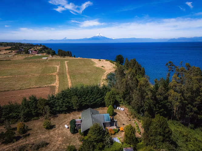 Parcela con cabañas en Frutillar Bajo (103801)