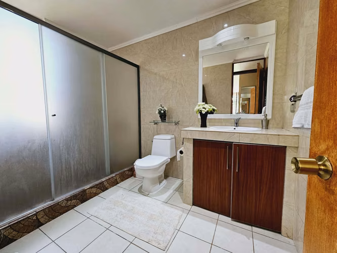 VENTA CASA EN EXCELENTE CONDOMINIO CON GUARDIA - Imagen 16