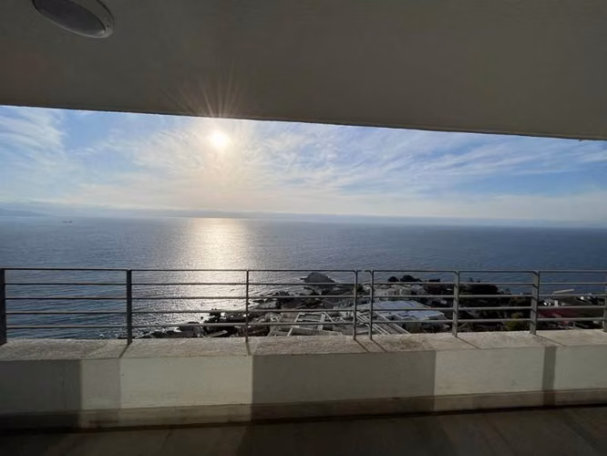 SE VENDE EXCELENTE DEPARTAMENTO EN PRIMERA LINEA R