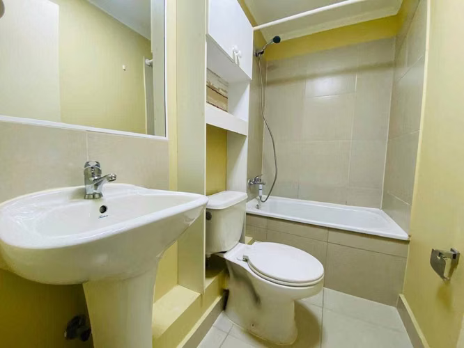 DEPARTAMENTO COMO NUEVO EN CONDOMINIO (104009)