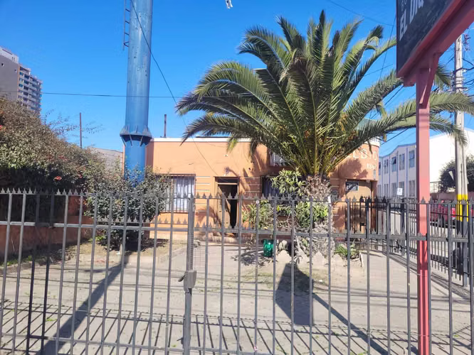 LOCAL COMERCIAL A PASOS DE LA CARRETERA  (104097)