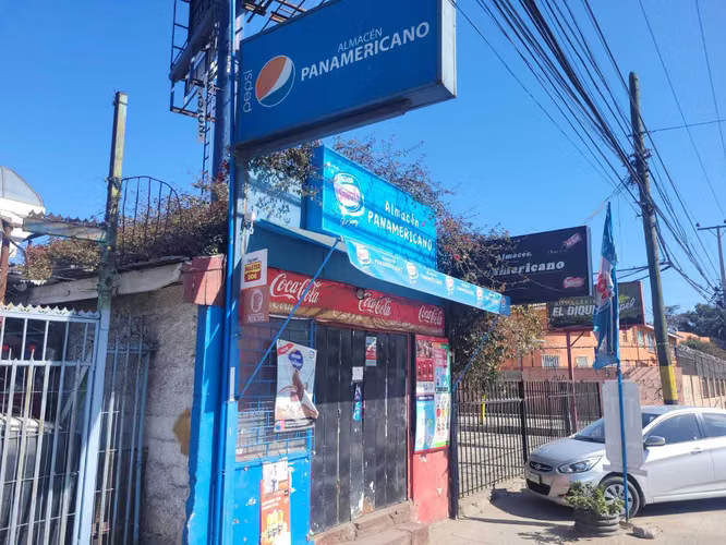 LOCAL COMERCIAL A PASOS DE LA CARRETERA  (104097)