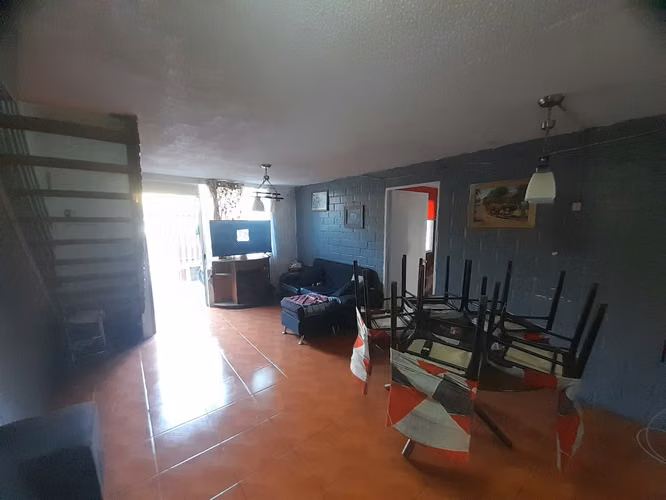 SE VENDE CASA EN CALLE GERMAN RIESCO QUILLOTA