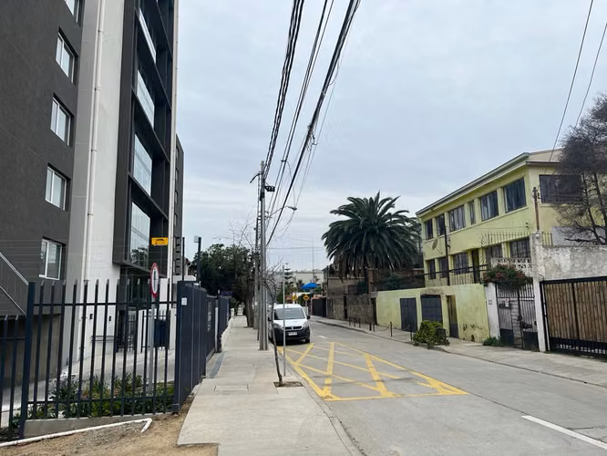 Amplia casa en venta, Población Mackenna, Viña del Mar.