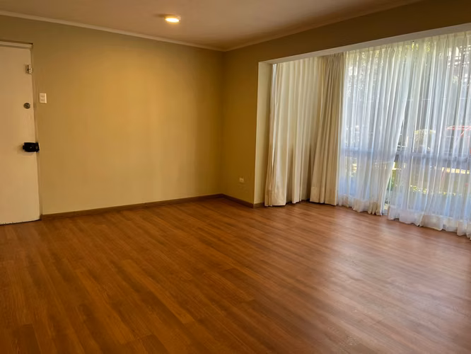 Departamento 4 dormitorios en venta, sector Oriente, Viña del Mar.