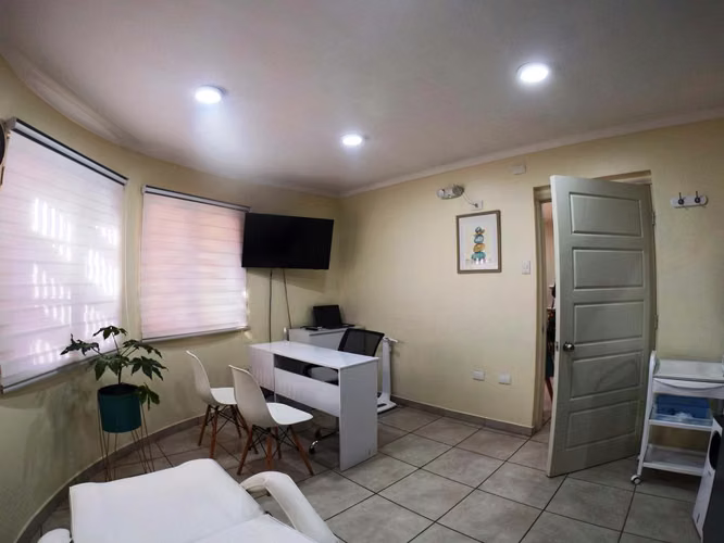 Casa y centro medico centro La Serena (103856)