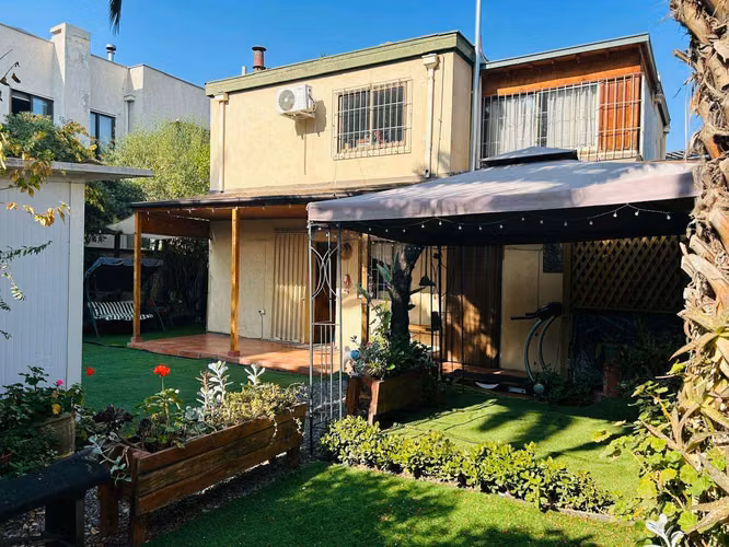 Casa en Excelente Barrio de Ñuñoa