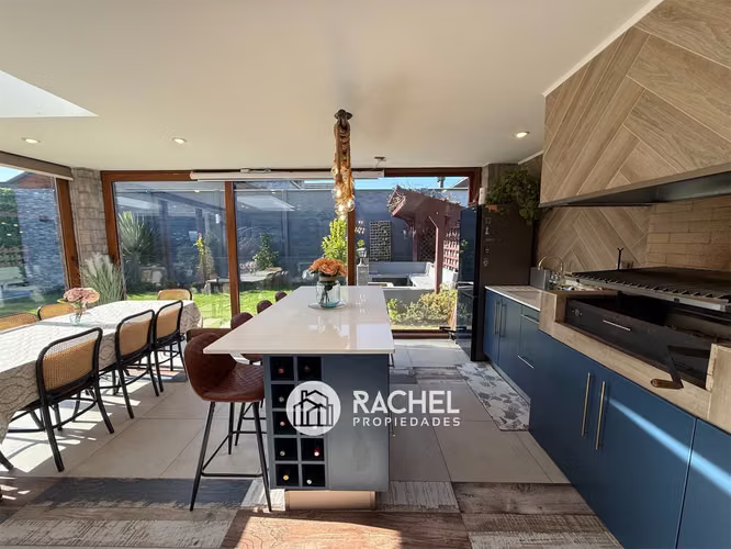 SE VENDE LINDA CASA SECTOR PONIENTE- MIRADOR DE LA FRONTERA