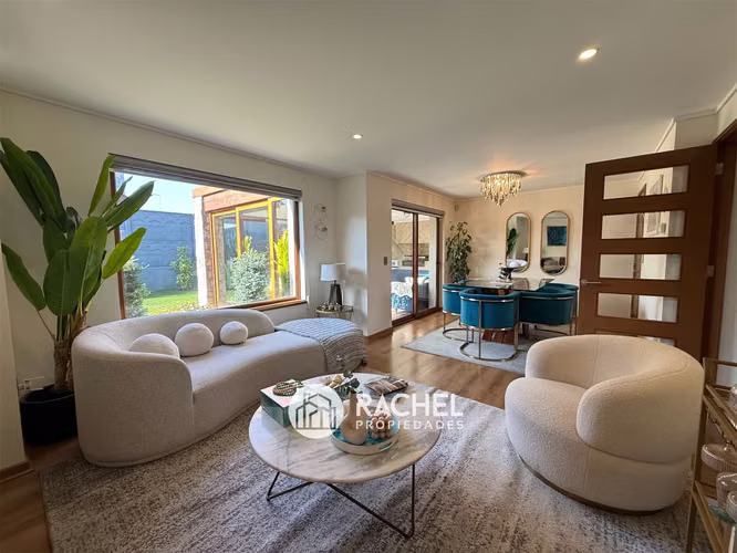 SE VENDE LINDA CASA SECTOR PONIENTE- MIRADOR DE LA FRONTERA